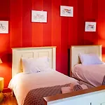 Maison Vigneronne-piscine Et Vignes Vakantiehuis Trèbes